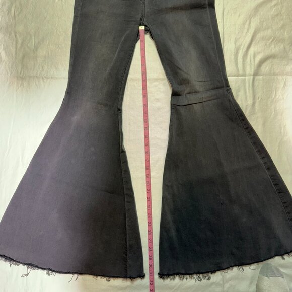Free People "Just Float On" Flare Jeans – Washed Black, Frayed Hems – Size 28 - Picture 5 of 16